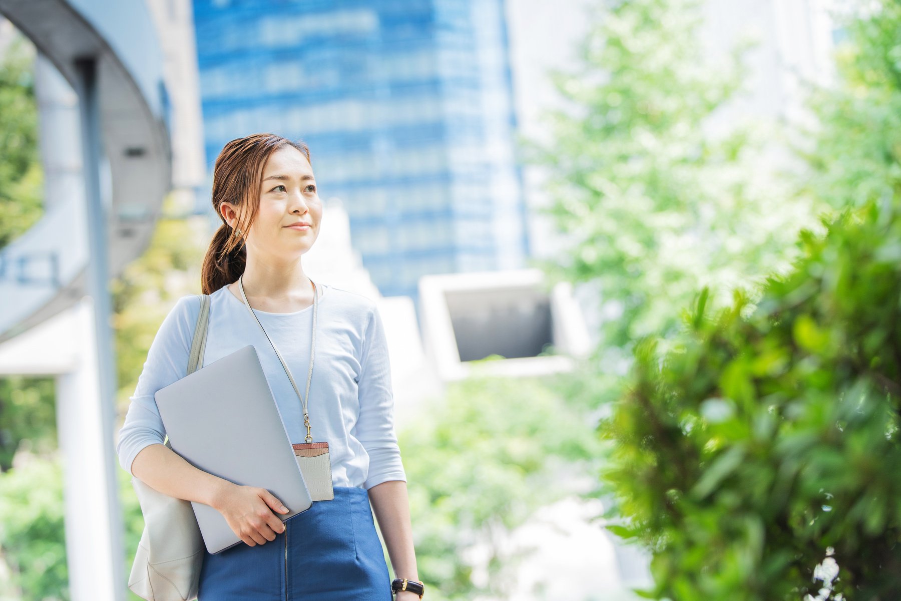 japanese business woman